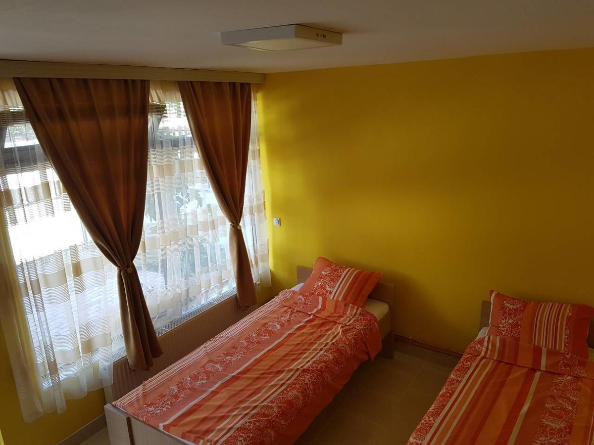 Guest House Ohrid Trpeski Exterior photo